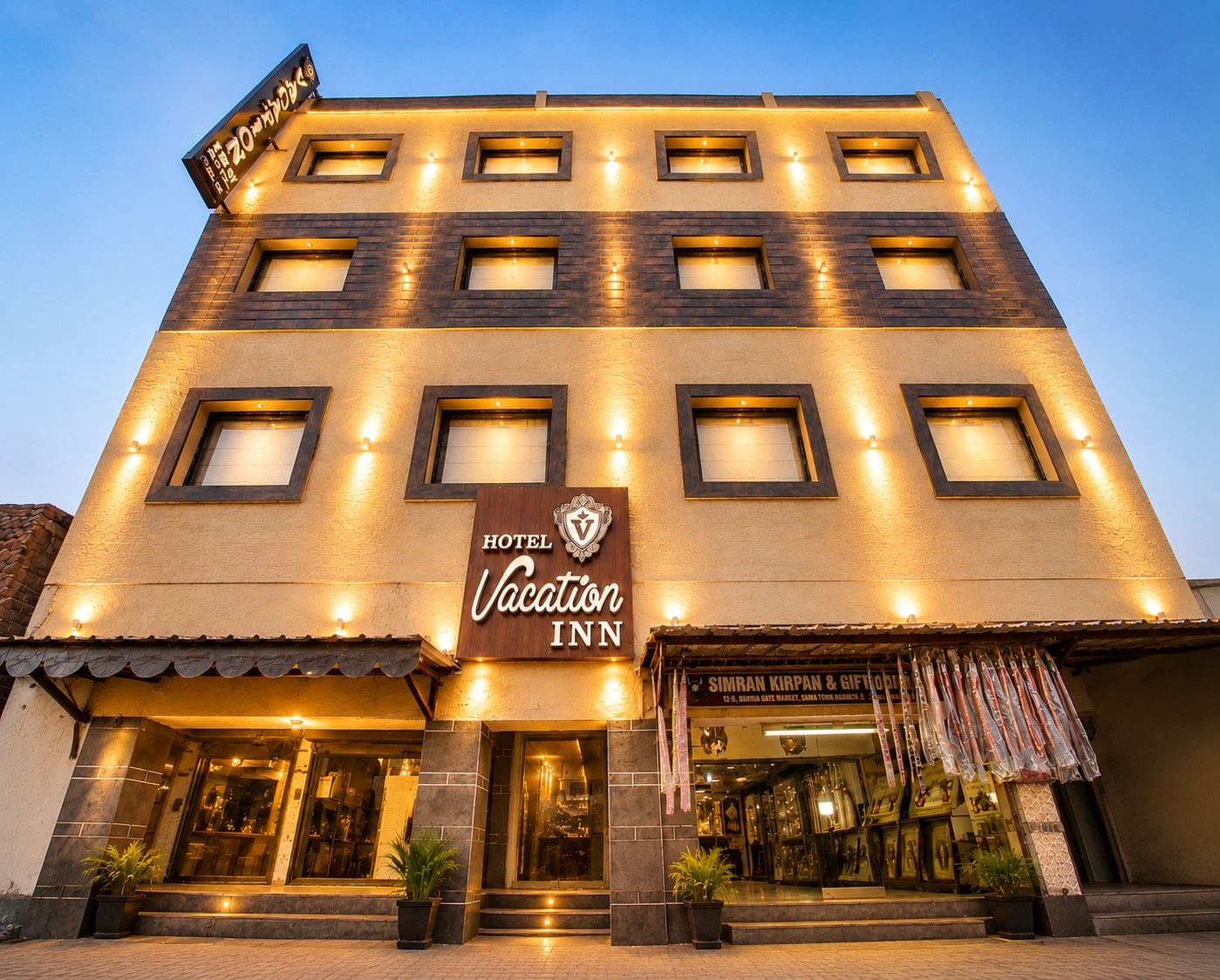 Hotel Vacation Inn (1 Min Walk To Golden Temple ) - Tap to explore photos