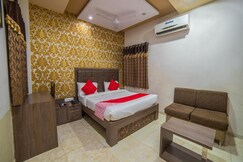 Hotel A R Excellency