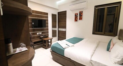 Hotel Suraj Inn Room Type - Standard AC. ROOM