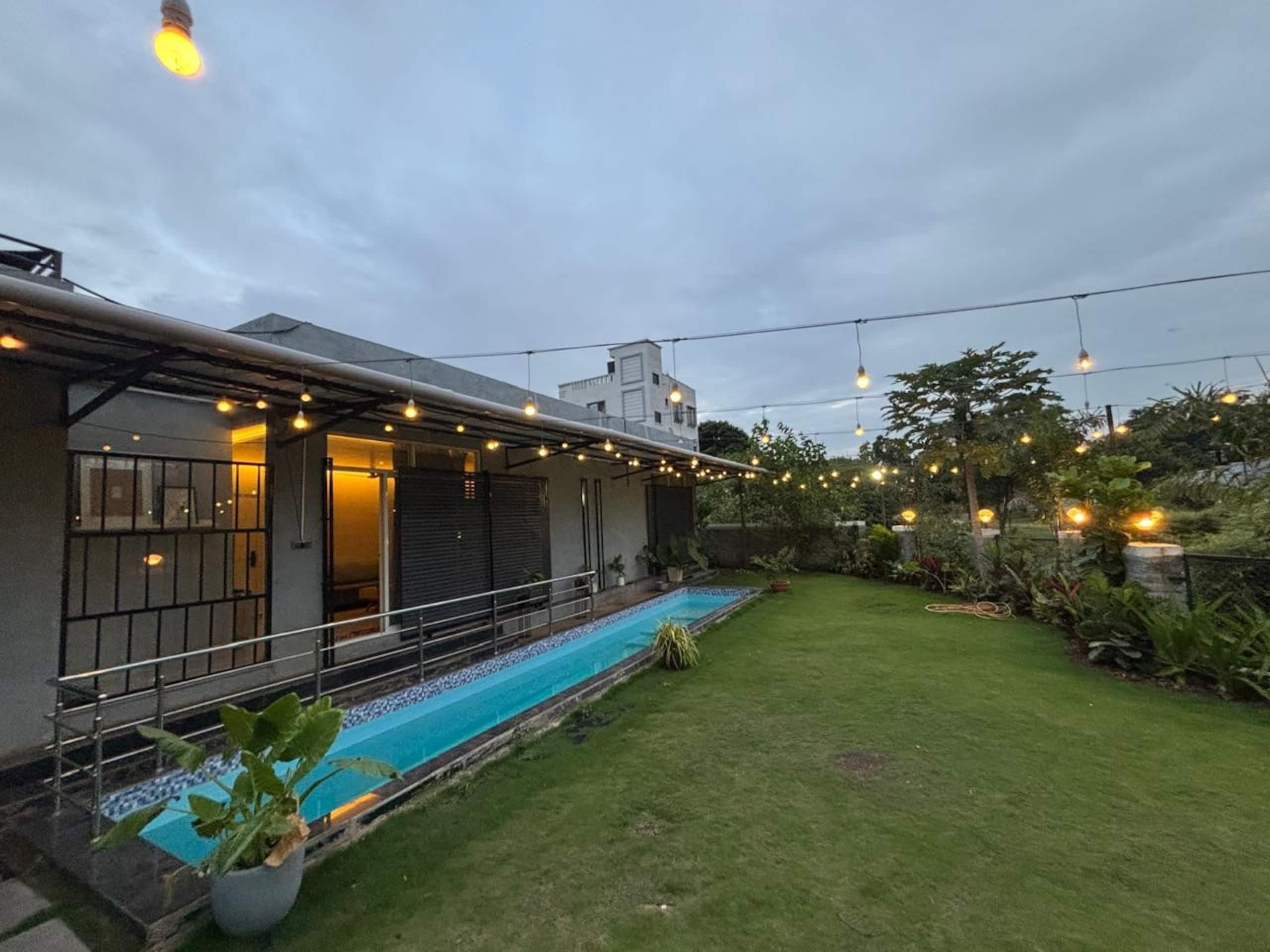 Richie Villa Private pool Garden - Tap to explore photos