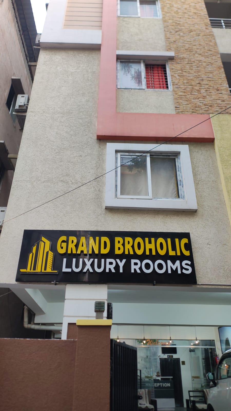 Hotel Grand Broholic luxury Rooms - Tap to explore photos