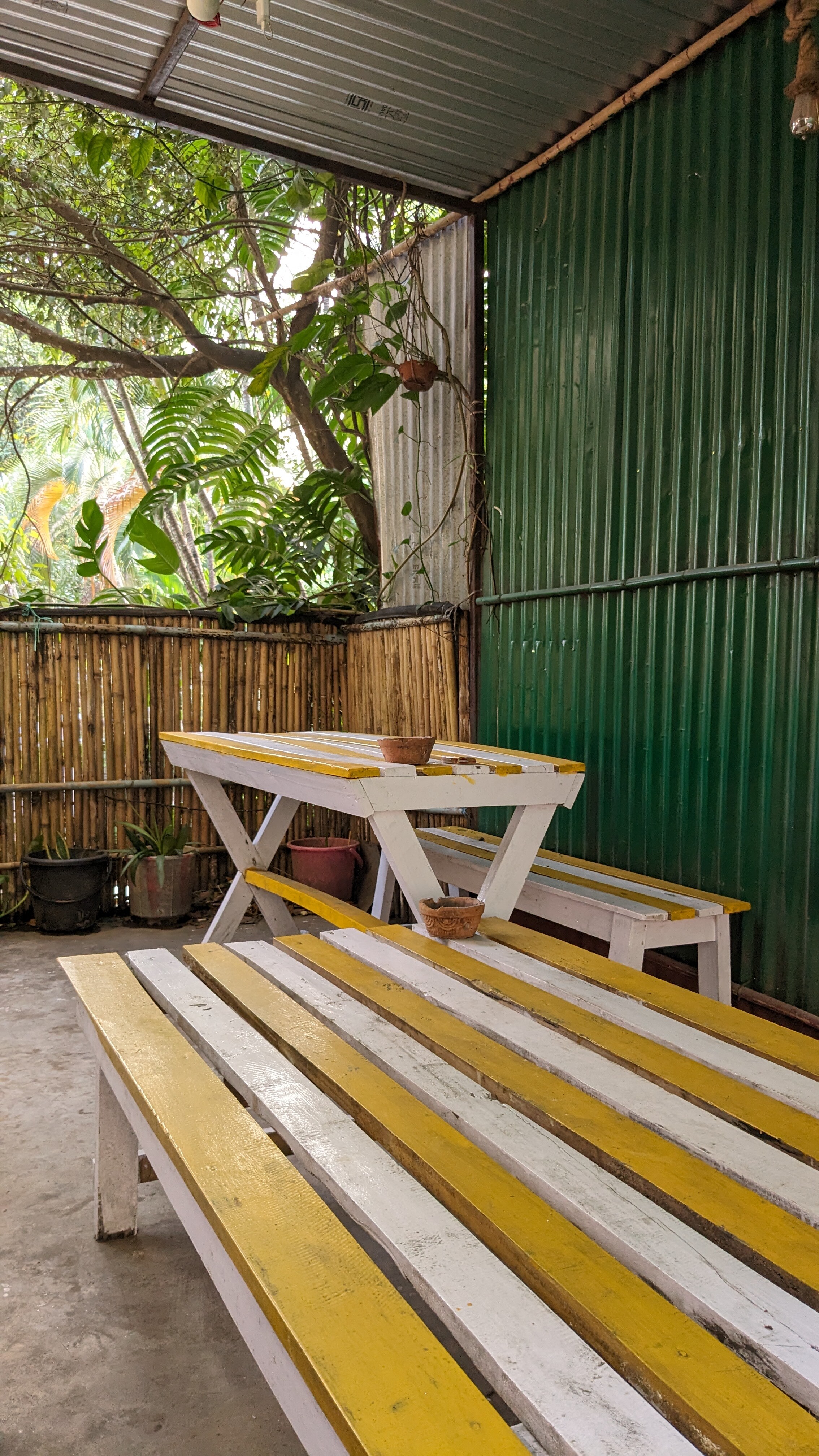 Mezenga Backpackers - Tap to explore photos