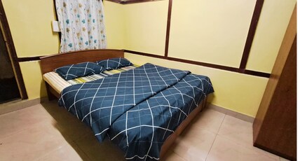 Prakash Hotel Room Type - Double Bed Semi Standard