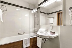 Mercure Wiazowna Brant