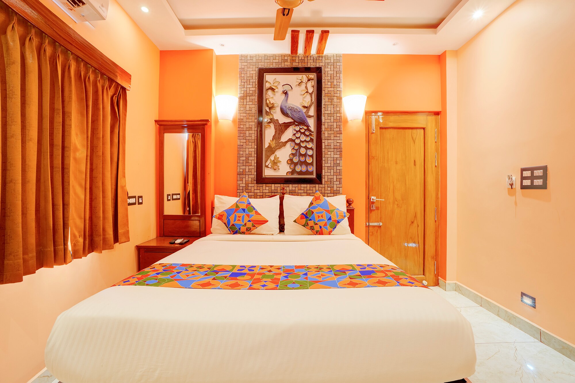 FabHotel Le Pondy- near city center - Tap to explore photos