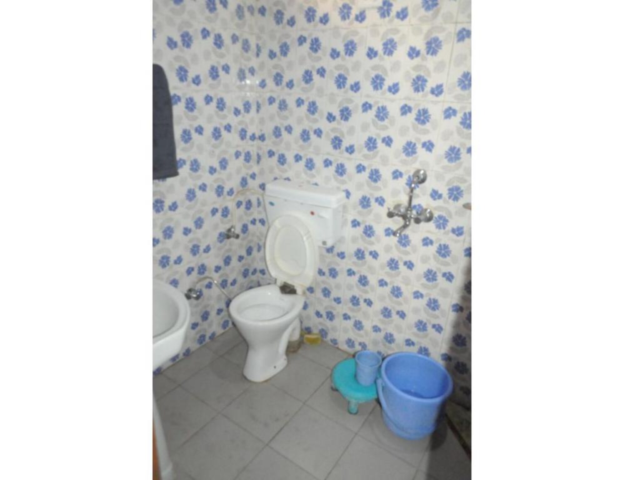 Safaya Paying Guest House and Home Stay - Tap to explore photos