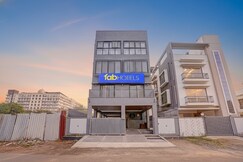 FabHotel Opulence Stay