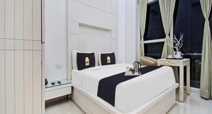 Hotel Grande Azure Room Type - Deluxe Room with Balcony