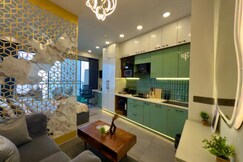 Cozy Vibes Stay At Supernova Noida