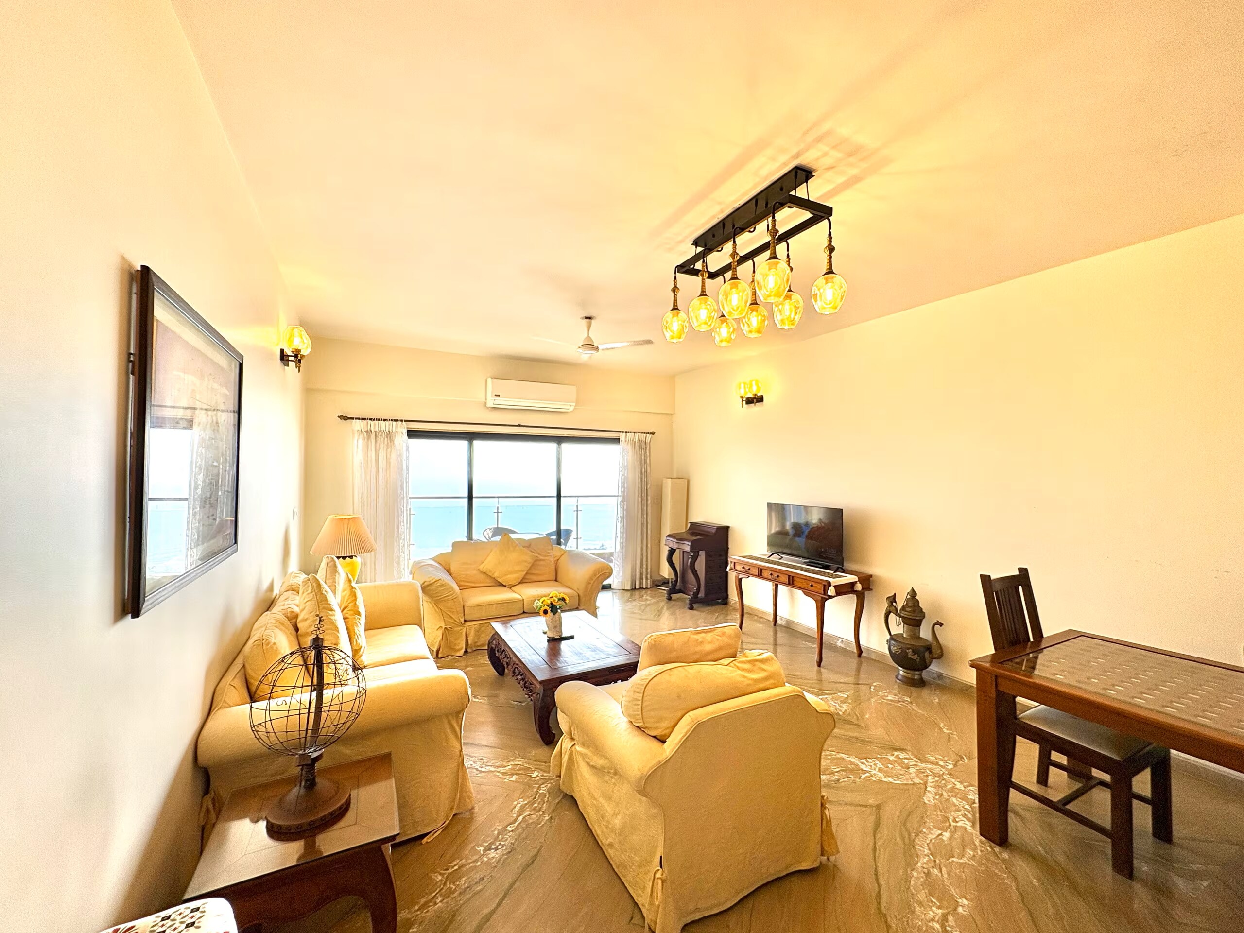 Sea-Facing Cozy 2BHK Apartment w/ pool in Panjim - E301 - Tap to explore photos