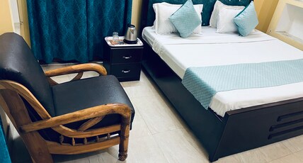Mangalayatan Home Stay Room Type - Deluxe AC Room 2