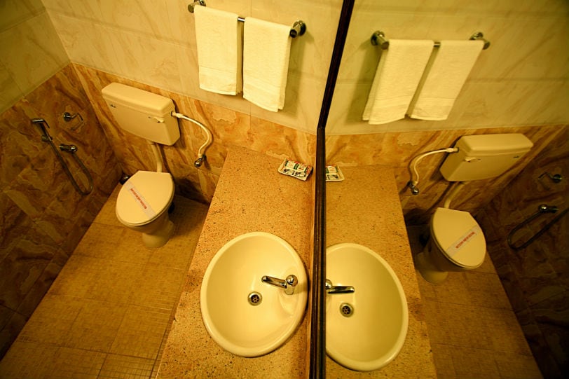 HOTEL RESIDENCY PARK - KAIRALI - Tap to explore photos