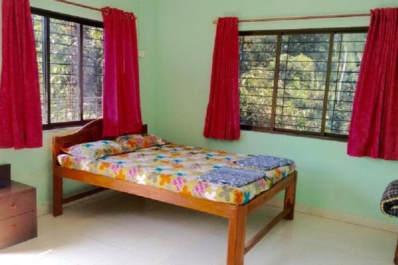 Stayvelle Inn - Tap to explore photos