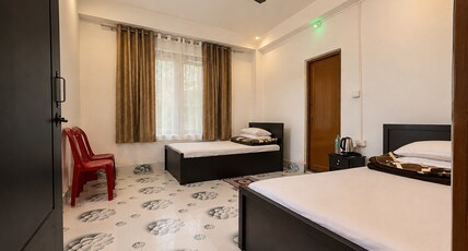 BONOFUL HOMESTAY Room Type - Standard Quadruple Room