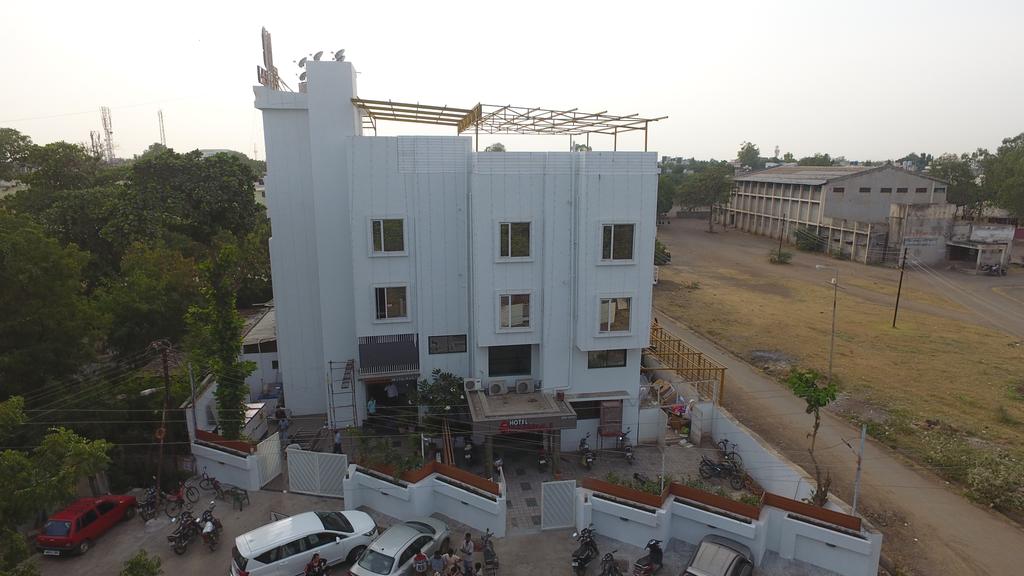 HOTEL RAMRAJ - Tap to explore photos