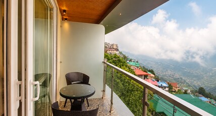 Hotel Luxmount Room Type - Maharaja Double Bed ( Private Balcony ) Hotel Luxmount Room Type - Maharaja Double Bed ( Private Balcony )