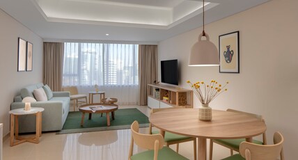 Staybridge Suites Dubai Internet City, an IHG hotel Room Type - 1 King 1 Bedroom Suite Accessible Staybridge Suites Dubai Internet City, an IHG hotel Room Type - 1 King 1 Bedroom Suite Accessible