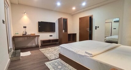 Hemsa Connect A Luxury Jacuzzi Boutique Stay Room Type - Luxury Room Without Jacuzzi