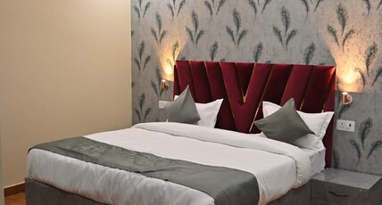 Hotel raas plaza Room Type - Bedroom 1