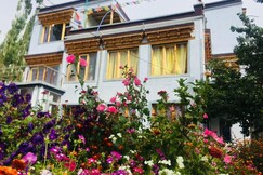 MORNING SKY Guest House