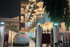 Madhav Hotel