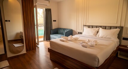 Lume Stayz Room Type - Standard room with balcony