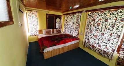 Hotel Snow Mount Room Type - Standard Room