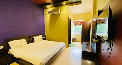 Hardik Resort 50 metres from Raja Ram Temple, Orchha. Room Type - Executive Room Hardik Resort 50 metres from Raja Ram Temple, Orchha. Room Type - Executive Room
