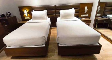 YMCA International Centre Room Type - Deluxe Room Twin Bed without balcony