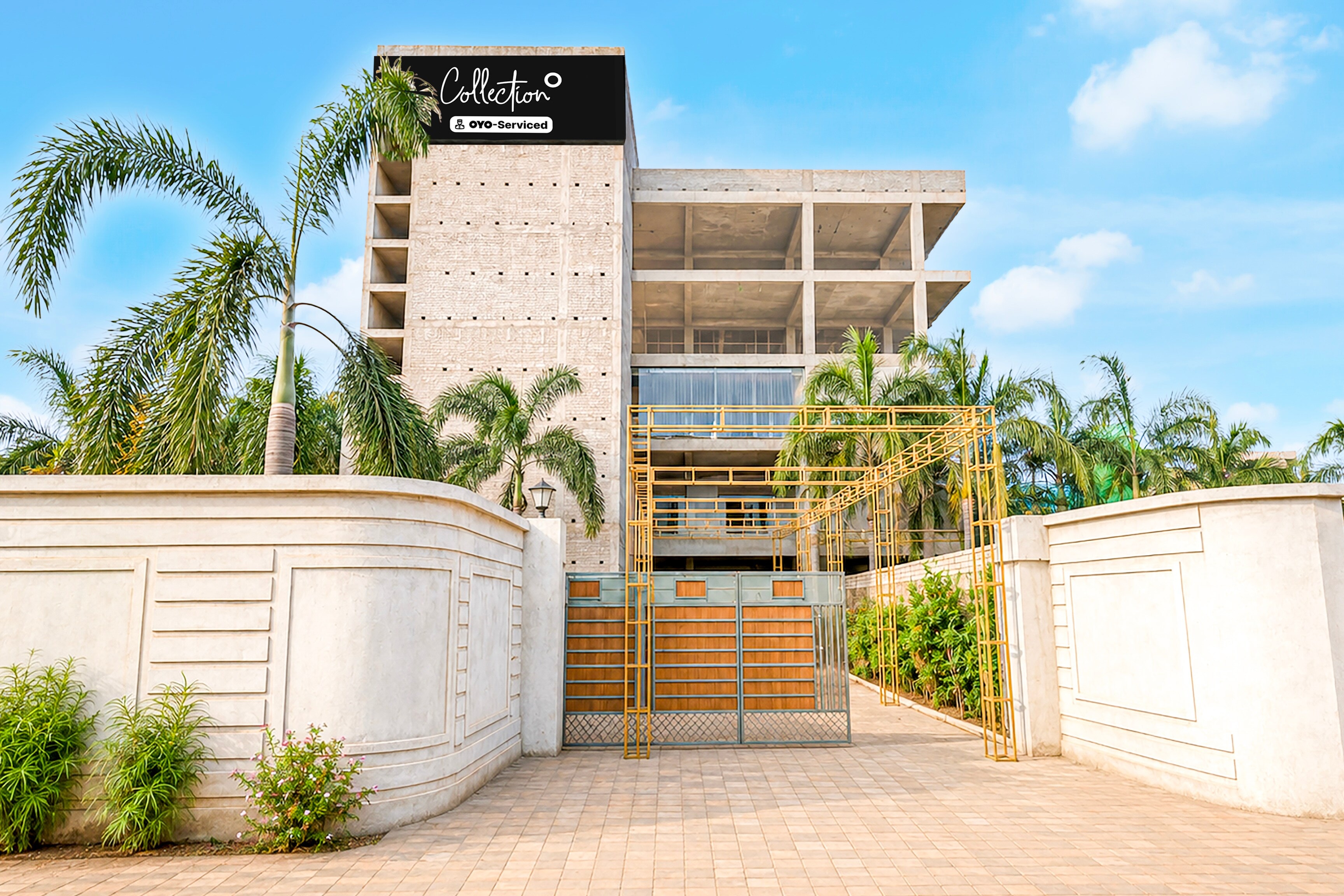 Flagship OYO Hotel Formerly Kamla Resort - Tap to explore photos