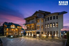 StayVista at Lakeside Panorama