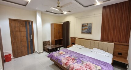 HOTEL DIVYAM Room Type - DELUXE AC ROOM