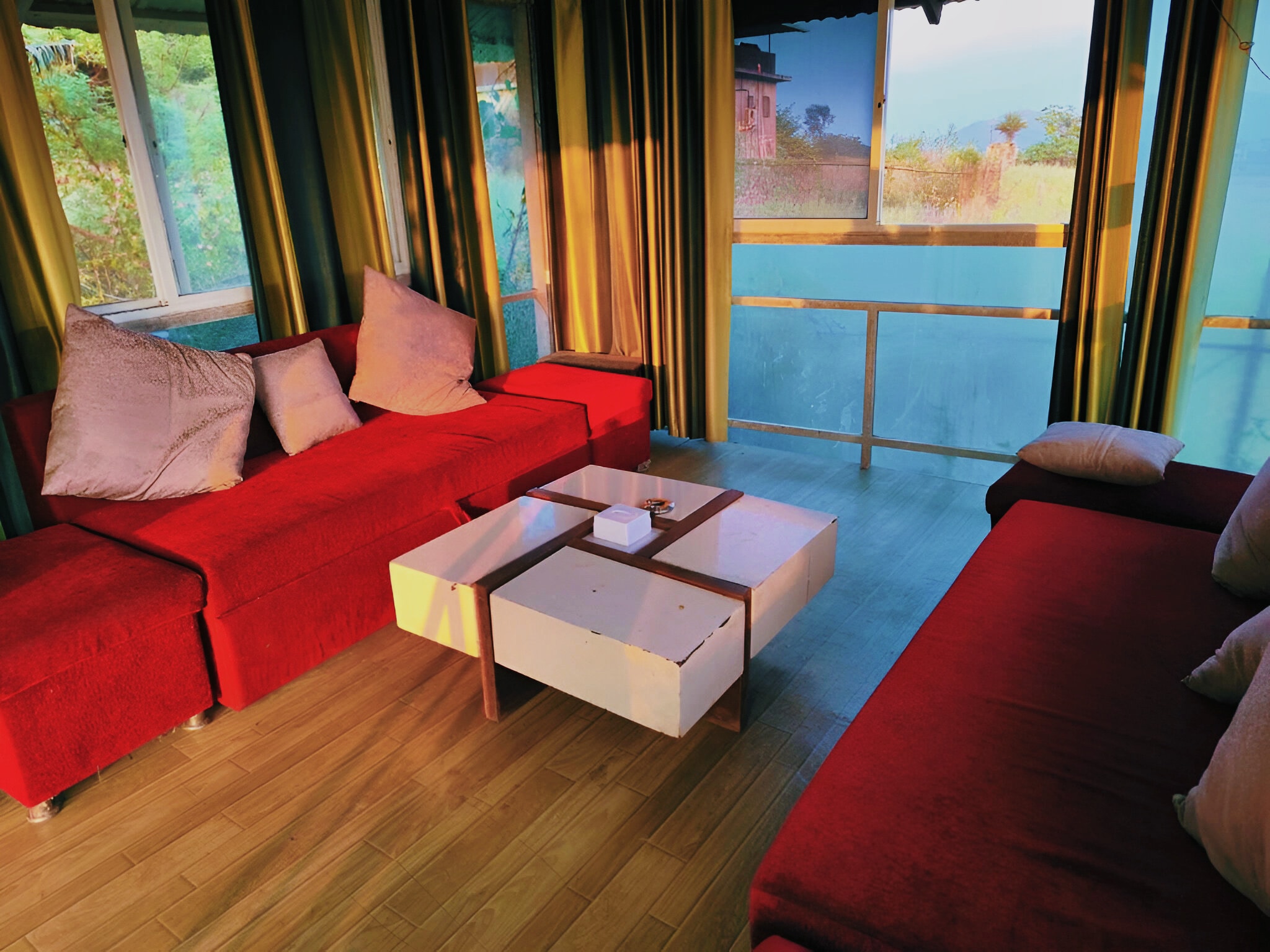 Forrest Homestay Villa - Tap to explore photos