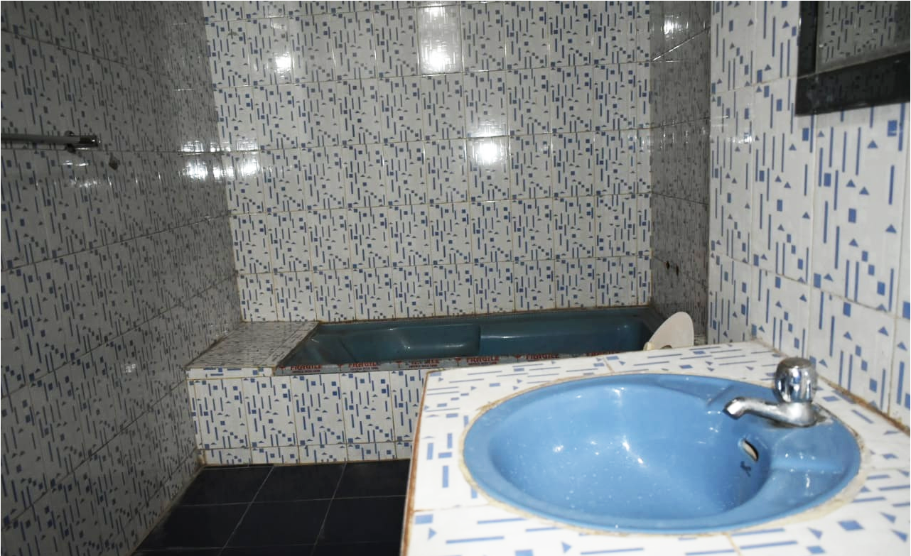 Hotel Mansarovar - Tap to explore photos
