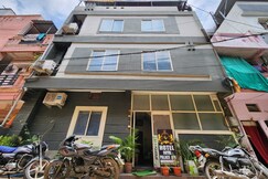 Hotel O Royal Palace Inn