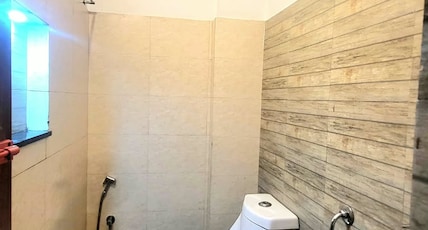 Rio Rooms Near Mims Hospital Room Type - Standard Room with Balcony Rio Rooms Near Mims Hospital Room Type - Standard Room with Balcony