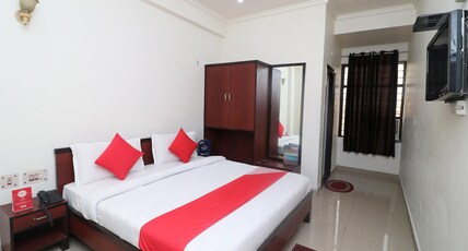 Hotel O Gayatri Palace Room Type - Classic