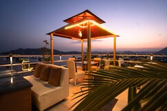 The Lake View Hotel - On Lake Pichola