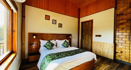 Vanhills - Luxury Home Stay in Jim Corbett Room Type - Standard Pine Chalet
