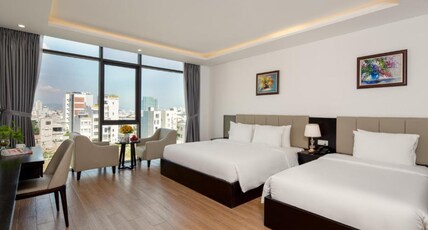 Golden Line Danang Hotel Room Type - Deluxe Triple Room with City view