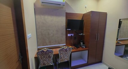 GANGOTRI HOTEL Room Type - AFFORDABLE AIRCONDITIONED ROOM