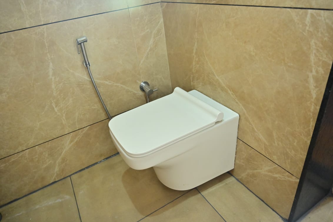 MOONVILLA - Tap to explore photos