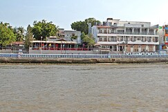 Hotel Apana with Sea face pure veg Restaurant