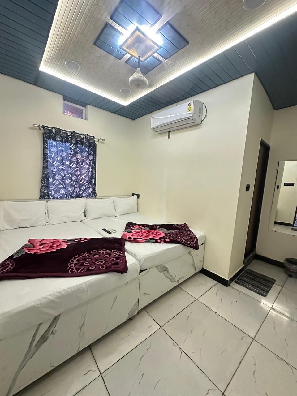 Hotel Maa Aashray - Tap to explore photos