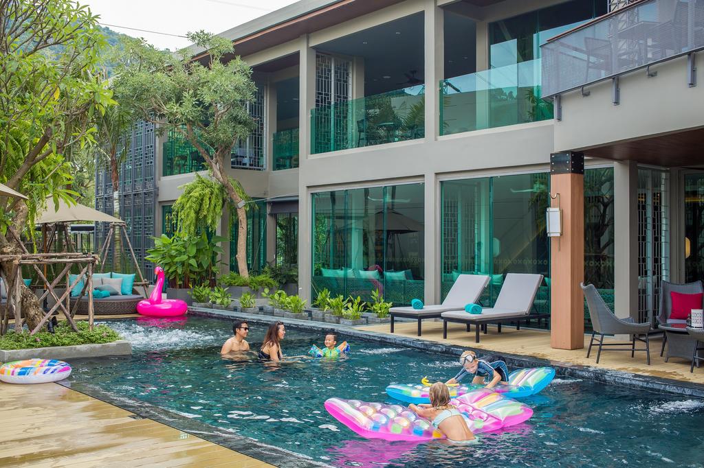 AtEase Phuket Patong - Tap to explore photos