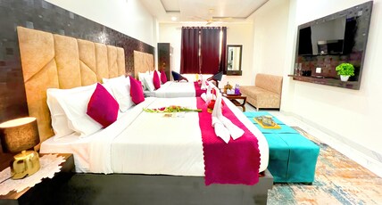 Hotel Asha Heritage Room Type - King Bed Family Room