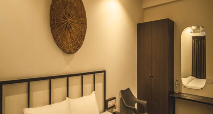 Amber Rooms Room Type - Premium single with city view