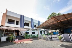 Hotel Sai Restaurant & House