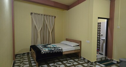 REBA FOOD AND LODGING Room Type - Room No 102