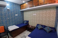Kashvi Guest House